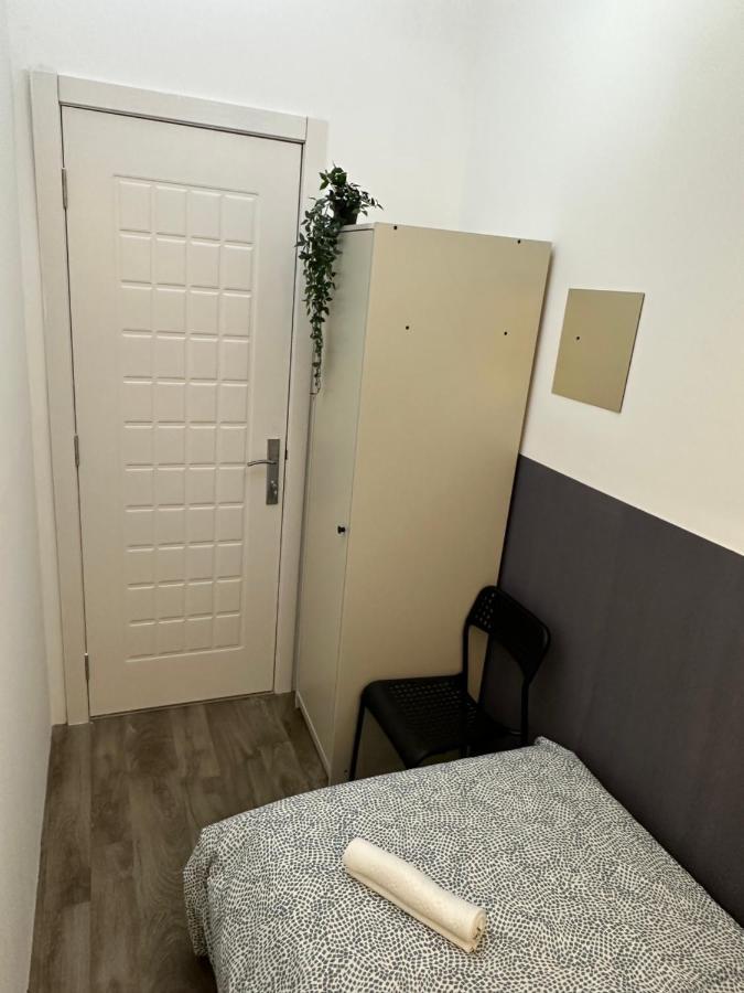 Traveller Partition Room In Al Barsha 1 Near Metro 두바이 외부 사진