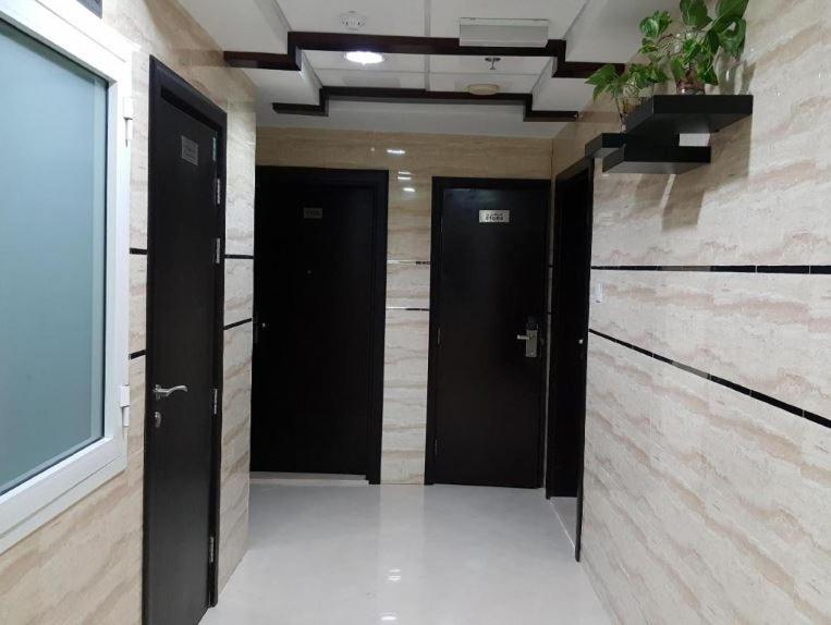 Traveller Partition Room In Al Barsha 1 Near Metro 두바이 외부 사진